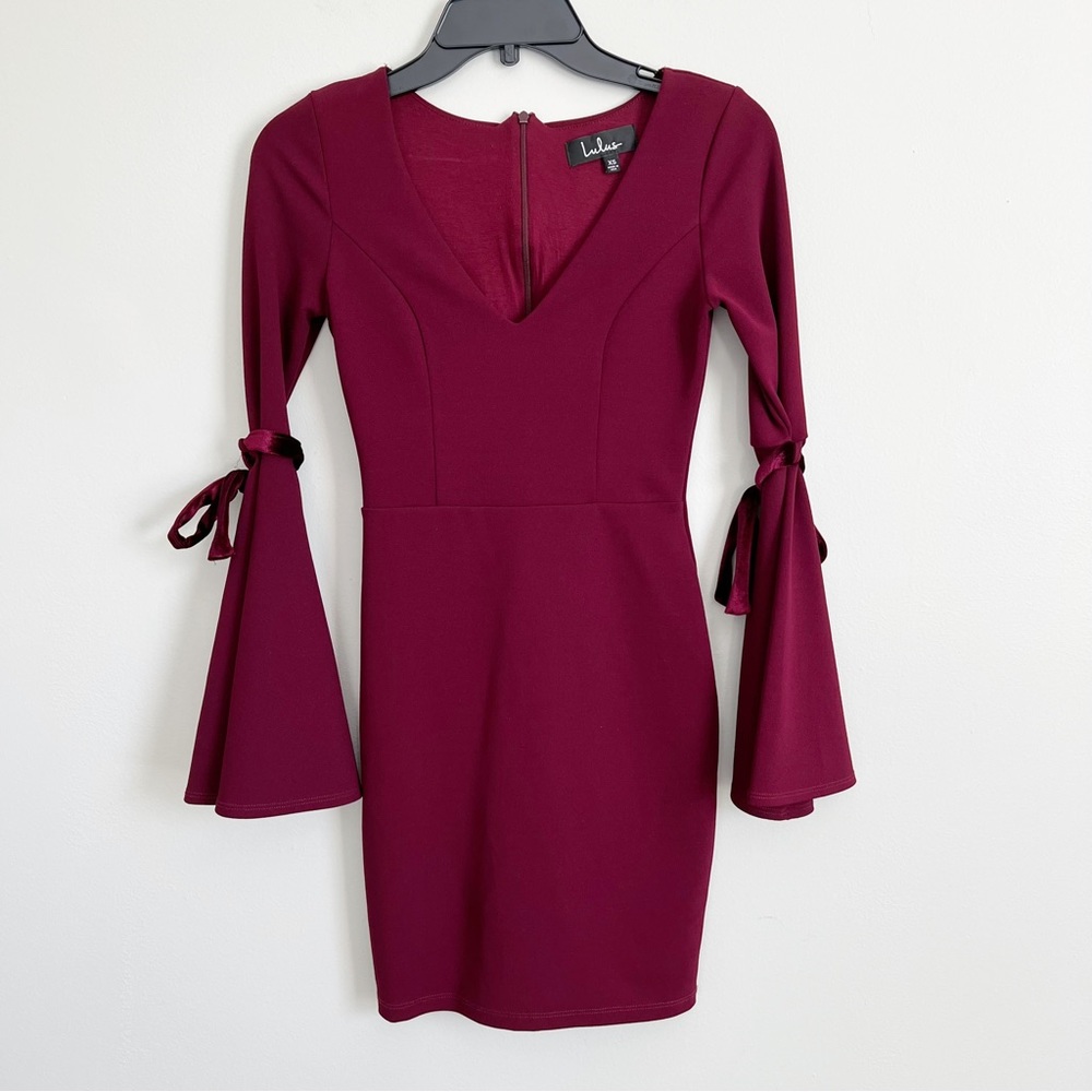 Lulu’s Once In A While Bell Sleeve Velvet Tie V Neck Mini Dress XS Dark Red - Picture 16 of 17